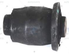 Сайлентблок переднего рычага передний MZ 626GE/GF 92-02 1.8-2.0