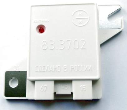 Реле генератора/зарядки VAZ 2101-03, 2106, 2121 (83.3702) (ген. Г221) пластик