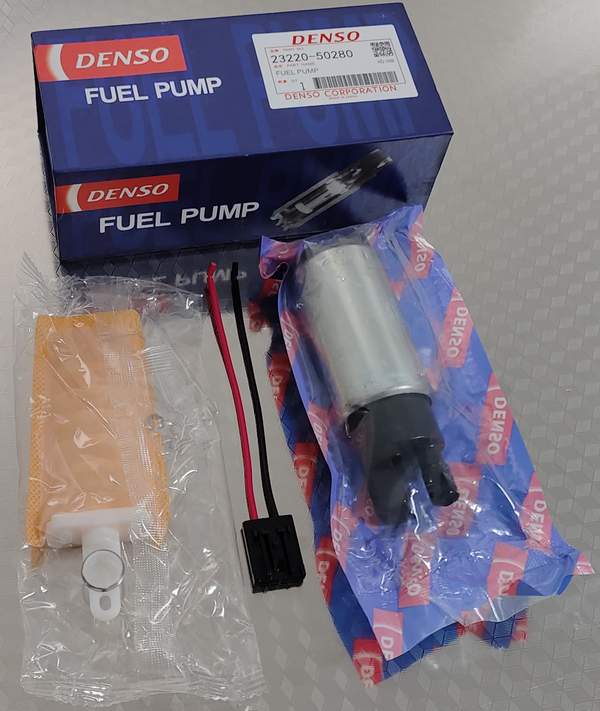 Бензонасос электрический JAPAN CARS 23220-50280 12V, 3 Bar, 100L/h, 38x112 (бол.фишка, с сеткой)