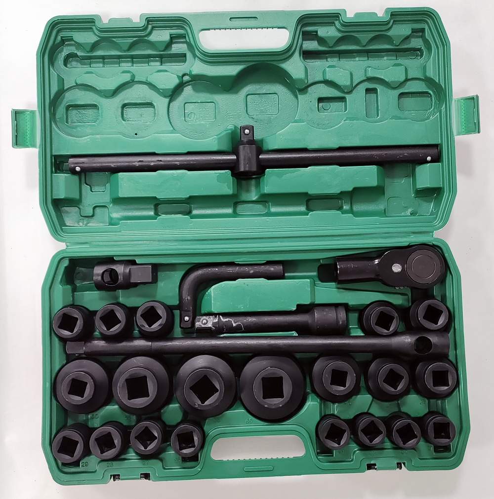 Набор инструментов грузовой зеленый