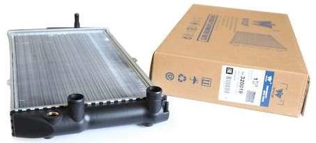 Радиатор основной короткий AD C3 86-90 2.0-2.3 32мм