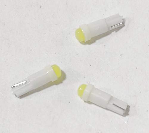 Лампа светодиодная T5 (семечки) 12V керамика белая