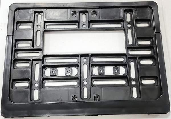 Рамка под номерной знак квадратная (пластик) БЕЗ НАДПИСИ черная